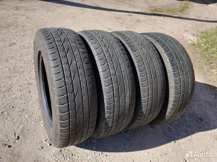 Continental CrossContact UHP 235/65 R17 104V