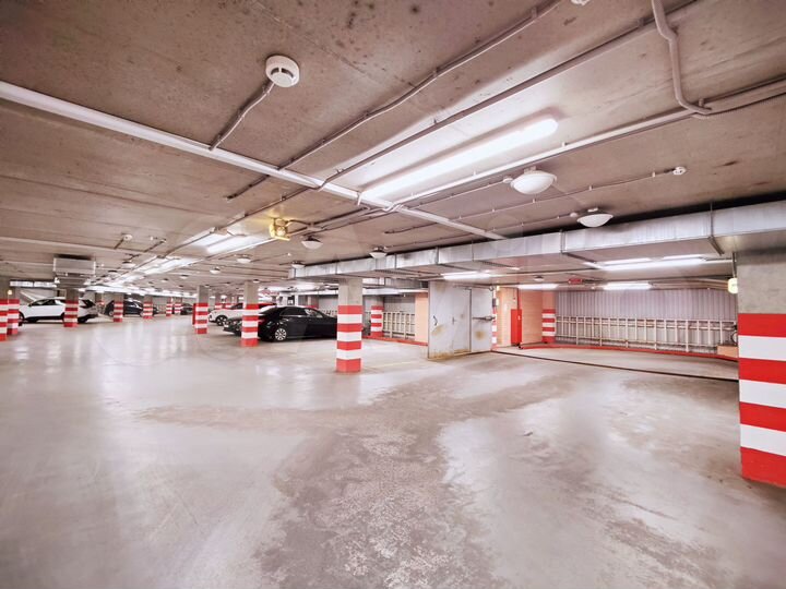 Машиноместо, 18 м²