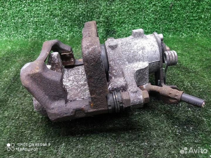 Суппорт задний правый Opel Insignia (2008-2015)