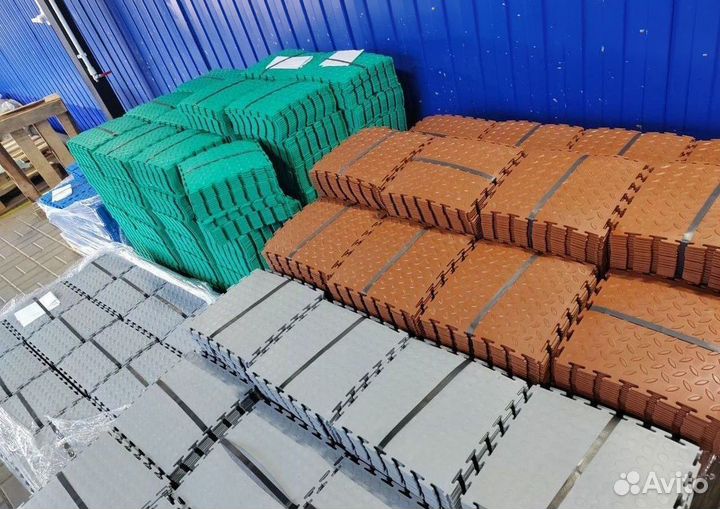 Модульная плитка пвх в спорт зал