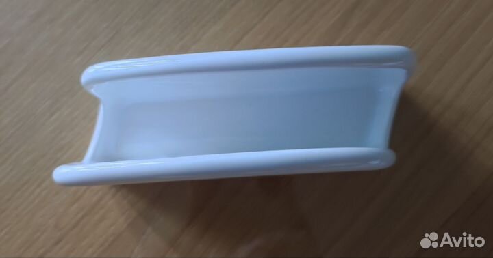 Солонка, перечница на подставке, салфетница, набор