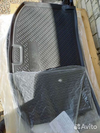 Коврик в багажник chevrolet aveo t300 хэтчбек