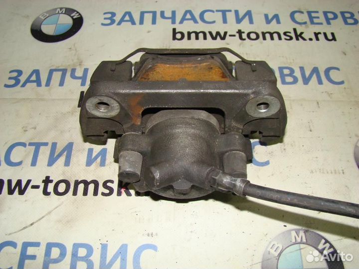 Суппорт передний правый bmw e83 2004 2,5 (Тормозна