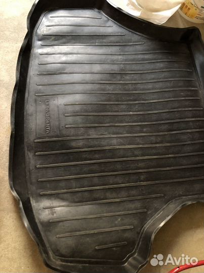 Коврик в багажник