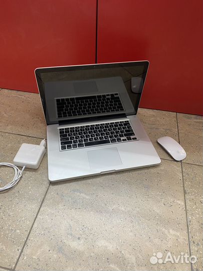 Apple MacBook Pro