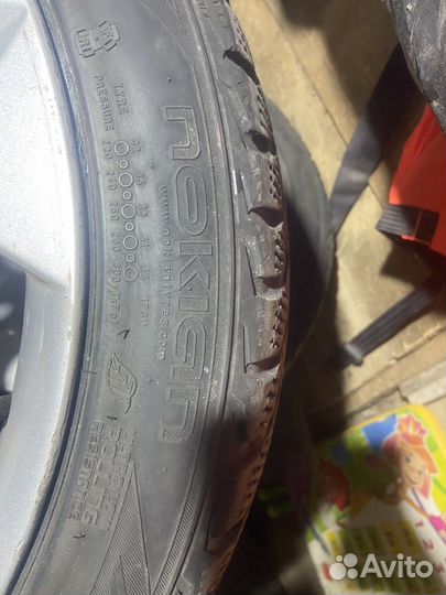 Nokian Tyres Hakkapeliitta 10 225/45 R19 96L