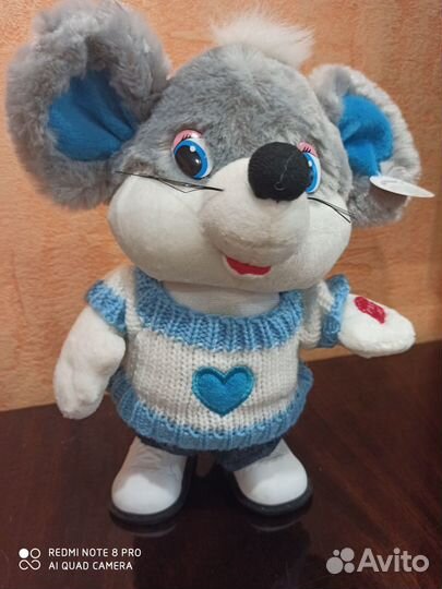 Игрушка Мышь поёт и ходит