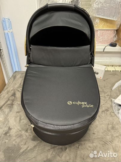 Люлька Cybex Mios 3 Jeremy Scott Wings крылья