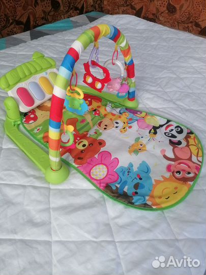 Развивающий коврик с пианино