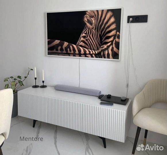 Тумба тв Bravo (на опорах или подвесная)