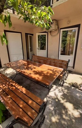 Комната 20 м² в 2-к., 1/2 эт.