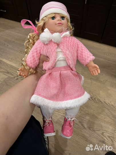 Интерактивная кукла Belinda