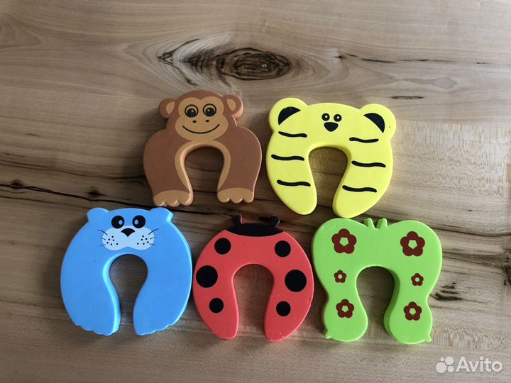 Фиксатор, блокиратор двери, ограничитель двери