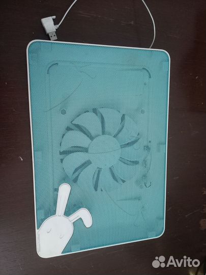 Подставка для ноутбука с вентилятором