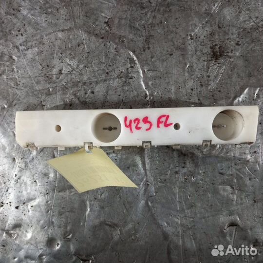 Кронштейн бампера передний левый Nissan Teana J32