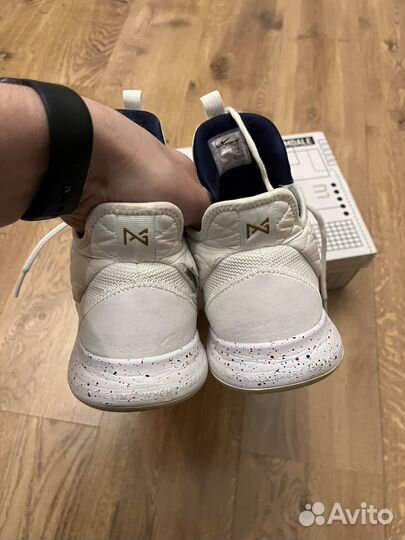 Баскетбольные кроссовки pg 3