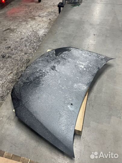 Капот на mitsubishi Lancer 9