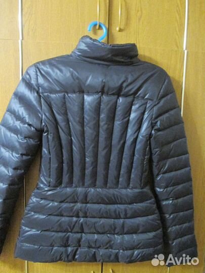 Продам женскую куртку 40-42 размера
