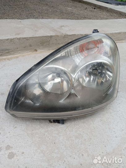 Фара левая приора
