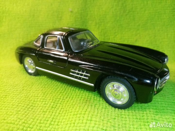 Модель Mercedes-Benz 300 SL 1954 г.в. 1/36