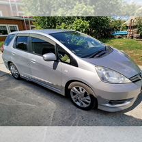 Honda Fit Shuttle 1.5 CVT, 2012, 202 000 км, с пробегом, цена 970 000 руб.