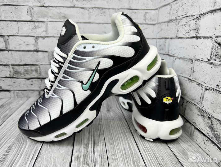 Кроссовки Nike Air Max tn plus