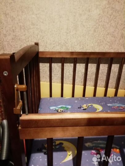 Продам детскую кроватку