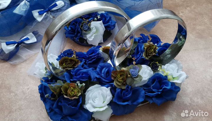 Свадебные украшения на машину