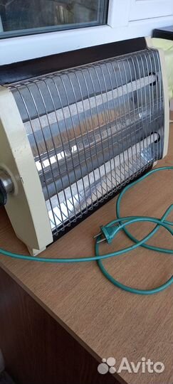 Обогреватель электрокамин Кварц-2М СССР