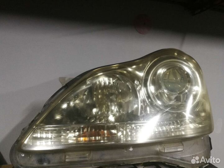Фары Toyota Crown Majesta uzs186/uzs187