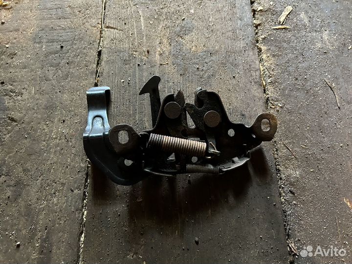 Infiniti fx 35 fx45 замок капота