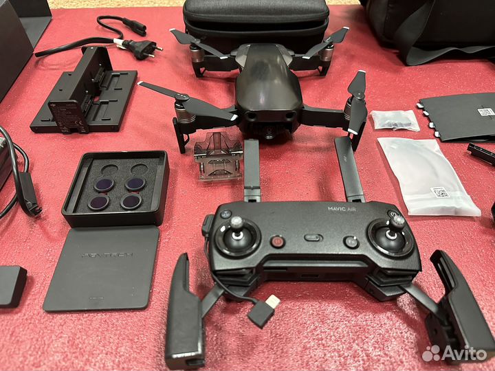 Квадрокоптер DJI Mavic Air