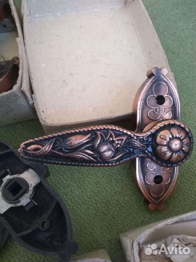 Дверные ручки