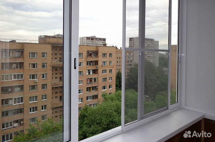 Остекление балкона 3050 на 1420 пластиковое