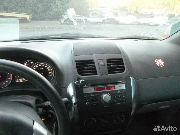 Лючок бака suzuki SX4 YA11S 2009