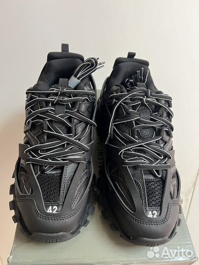 Balenciaga track 1 black