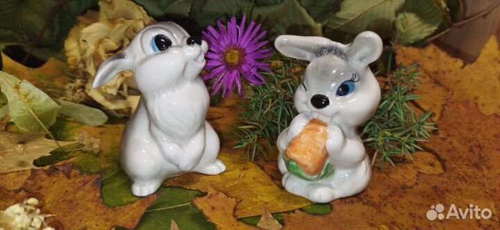 Фарфоровые статуэтки зайчик, зайченок