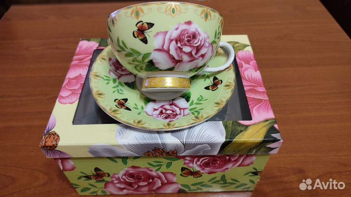 Чайный набор:чашка + блюдце в красивой упаковке