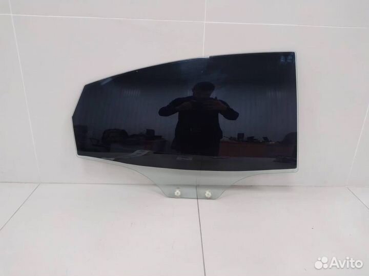 Стекло двери задней правой Hyundai Solaris 2010-20