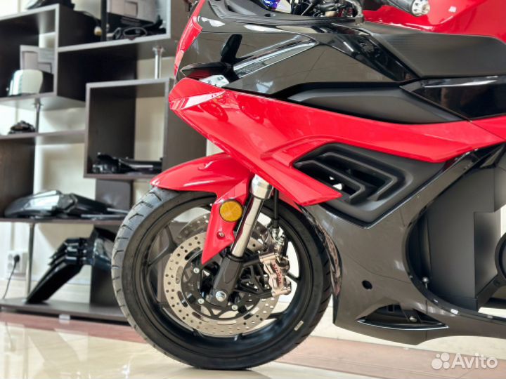 Электромотоцикл BMW RR