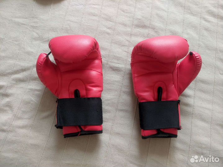 Боксерские перчатки