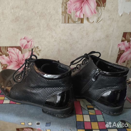 Ботинки женские