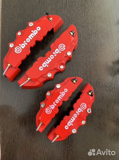Накладки на суппорта универсальные brembo