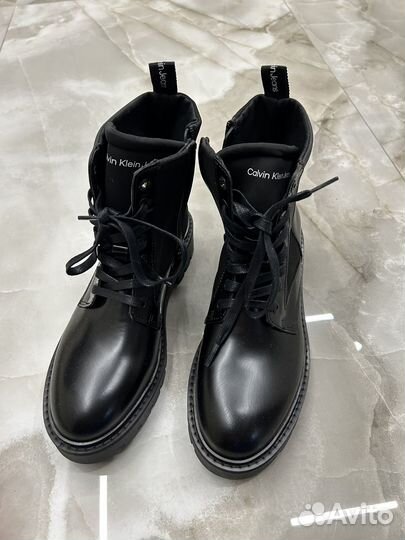 Ботинки женские 38 размер новые