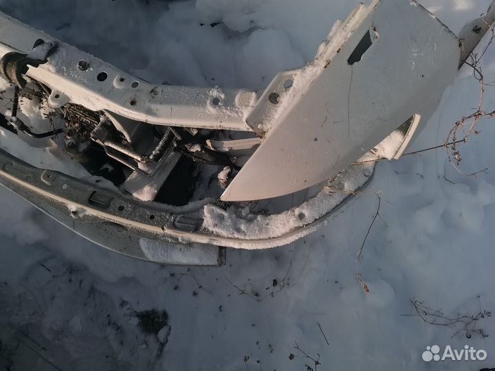 Телевизор Тойота Чайзер Марк 2 Креста GX90