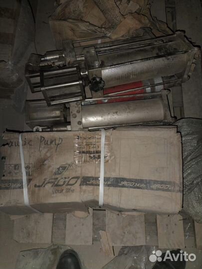 Насос пневмогидравлический для пресса 20т