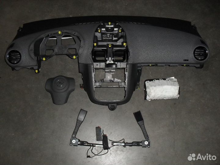 Торпедо на Opel Corsa D