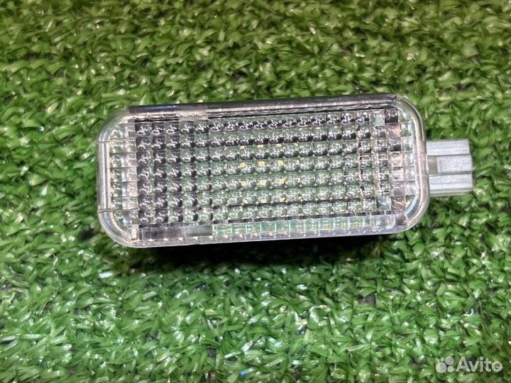 Плафон салонный Audi Q5 8R ccwa 2009