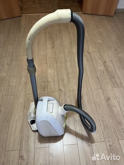 Пылесос philips