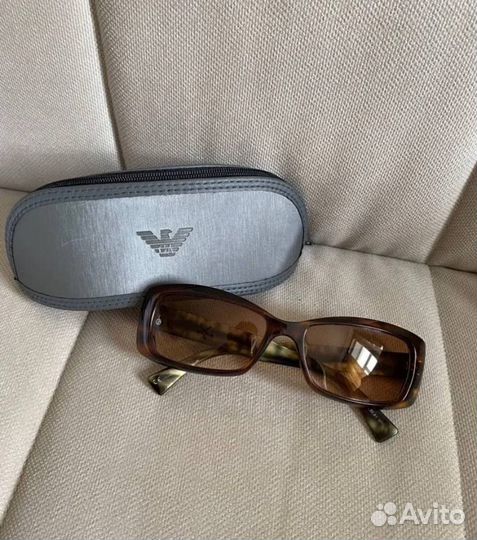 Солнцезащитные очки женские Giorgio Armani